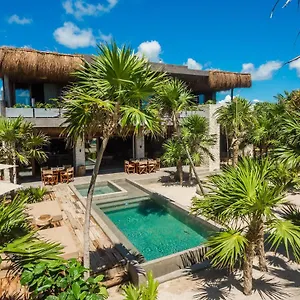  Сasa de vacaciones Beachfront Villa Soliman Bay 12