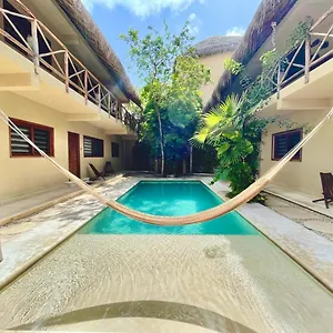 la-selva-apartments-tulum.quintano-roohotels.com/